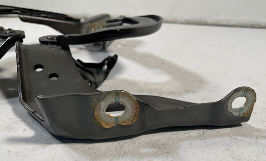 2025 - 2026 ACURA ADX FRONT LEFT & RIGHT SIDE HOOD BONNET HINGE PAIR