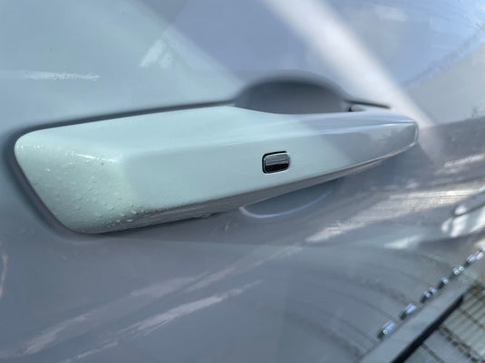 CHEVROLET EQUINOX FRONT RIGHT DOOR SHELL ASSEMBLY WHITE (WA8624) 25-26