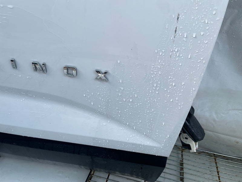 Load image into Gallery viewer, CHEVROLET EQUINOX FRONT RIGHT DOOR SHELL ASSEMBLY WHITE (WA8624) 25-26 # 111413
