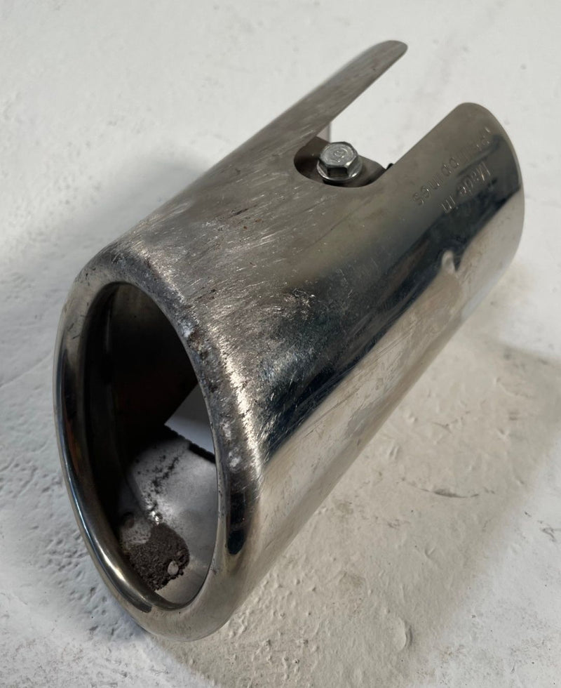 Load image into Gallery viewer, 2025 - 2026 ACURA ADX REAR RIGHT SIDE ENGINE MOTOR EXHAUST TAIL PIPE TIP #113941

