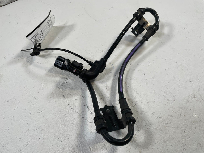 Load image into Gallery viewer, 23-25 HYUNDAI IONIQ 6 REAR RIGHT PASSENGER SIDE ABS WHEEL SPEED SENSOR # 109789
