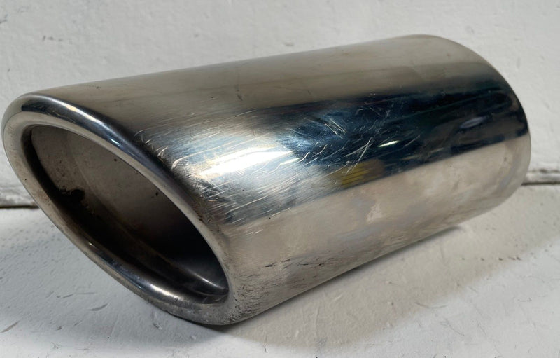 Load image into Gallery viewer, 2025 - 2026 ACURA ADX REAR RIGHT SIDE ENGINE MOTOR EXHAUST TAIL PIPE TIP #113941
