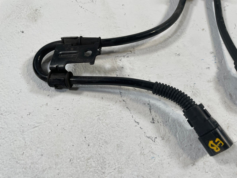 Load image into Gallery viewer, 23-25 HYUNDAI IONIQ 6 REAR RIGHT PASSENGER SIDE ABS WHEEL SPEED SENSOR # 109789
