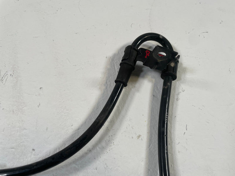 Load image into Gallery viewer, 23-25 HYUNDAI IONIQ 6 REAR RIGHT PASSENGER SIDE ABS WHEEL SPEED SENSOR # 109789
