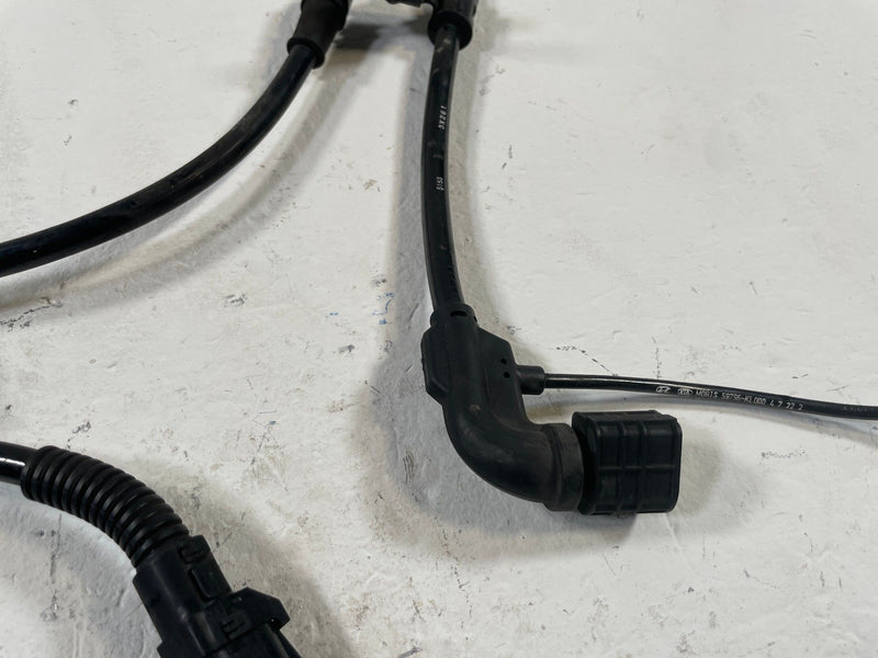 Load image into Gallery viewer, 23-25 HYUNDAI IONIQ 6 REAR RIGHT PASSENGER SIDE ABS WHEEL SPEED SENSOR # 109789
