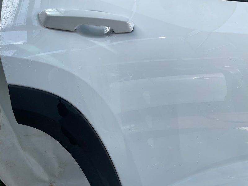 Load image into Gallery viewer, CHEVROLET EQUINOX REAR RIGHT DOOR SHELL ASSEMBLY WHITE (WA8624) 25-26 # 111412
