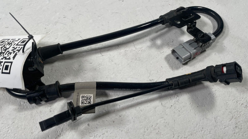Load image into Gallery viewer, 2025-2026 HYUNDAI IONIQ 5 REAR LEFT DRIVER SIDE ABS WHEEL SPEED SENSOR # 112570
