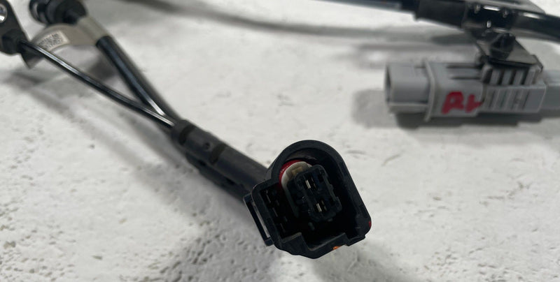 Load image into Gallery viewer, 2025-2026 HYUNDAI IONIQ 5 REAR LEFT DRIVER SIDE ABS WHEEL SPEED SENSOR # 112570
