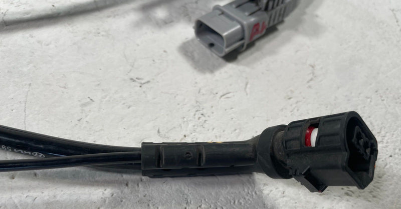 Load image into Gallery viewer, 2025-2026 HYUNDAI IONIQ 5 REAR LEFT DRIVER SIDE ABS WHEEL SPEED SENSOR # 112570
