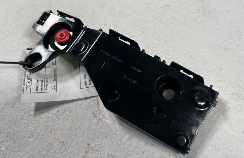 Load image into Gallery viewer, 2022 - 2026 TOYOTA TUNDRA SEQUOIA FRONT RIGHT SIDE BUMPER BRACKET # 108396
