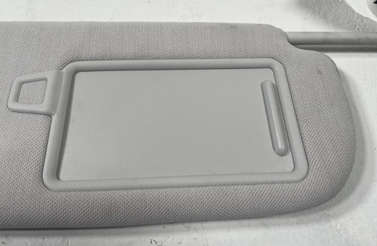 2025 - 2026 HYUNDAI IONIQ 5 FRONT RIGHT SIDE SUN VISOR SUNVISOR GRAY