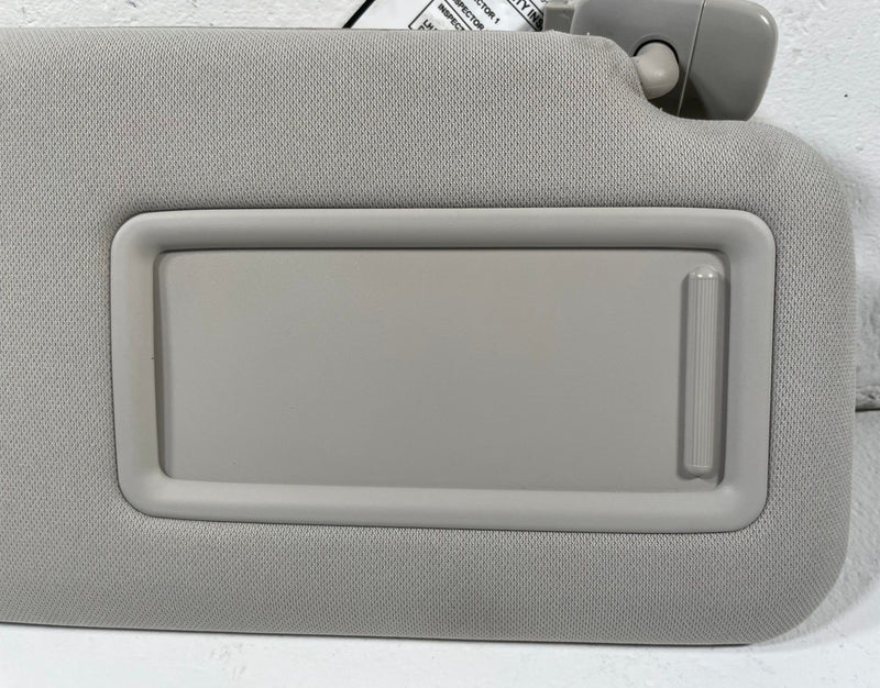 Load image into Gallery viewer, 2020 - 2025 MAZDA CX-5 FRONT RIGHT PASSENGER SIDE SUNVISOR SUN VISOR # 111156
