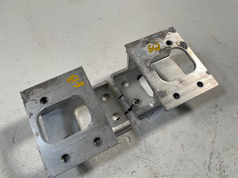 Load image into Gallery viewer, 25-26 ACURA ADX REAR LEFT &amp; RIGHT BUMPER REINFORCEMENT SUPPORT BRACKETS # 113933
