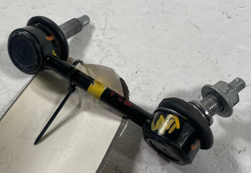 Load image into Gallery viewer, 22-26 HYUNDAI IONIQ 5 REAR LEFT SIDE STABILIZER SWAY ANTI ROLL BAR LINK # 112569
