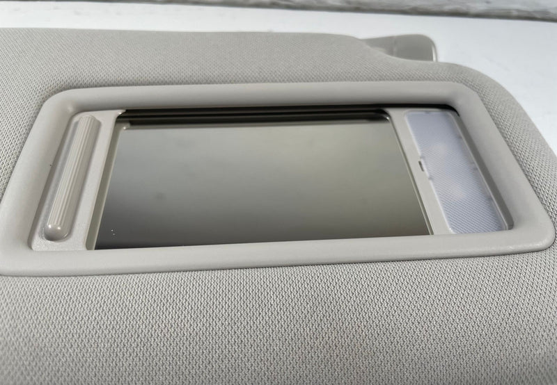 Load image into Gallery viewer, 2020 - 2025 MAZDA CX-5 FRONT RIGHT PASSENGER SIDE SUNVISOR SUN VISOR # 111156
