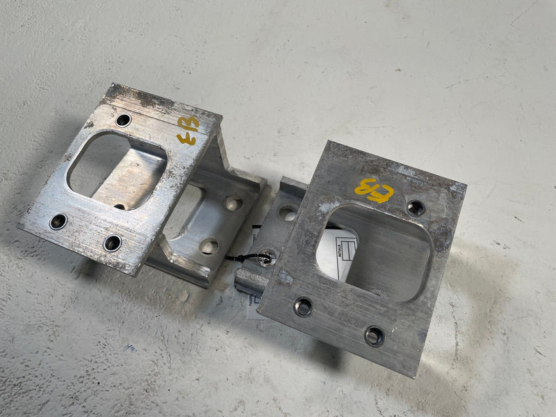 Load image into Gallery viewer, 25-26 ACURA ADX REAR LEFT &amp; RIGHT BUMPER REINFORCEMENT SUPPORT BRACKETS # 113933

