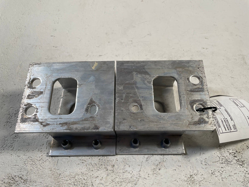 Load image into Gallery viewer, 25-26 ACURA ADX REAR LEFT &amp; RIGHT BUMPER REINFORCEMENT SUPPORT BRACKETS # 113933
