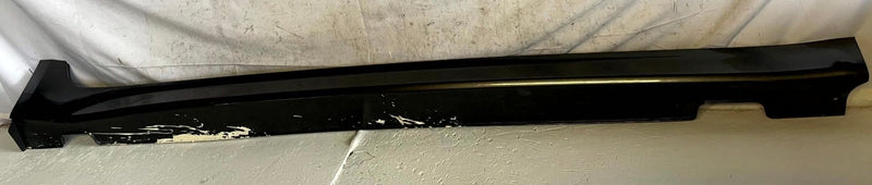 Load image into Gallery viewer, 2023 GENESIS G70 FRONT RIGHT SIDE ROCKER PANEL SKIRT MOLDING GRAY (NCM) # 113906
