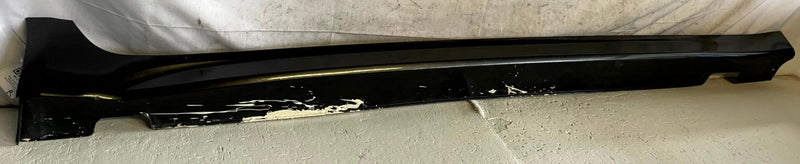 Load image into Gallery viewer, 2023 GENESIS G70 FRONT RIGHT SIDE ROCKER PANEL SKIRT MOLDING GRAY (NCM) # 113906
