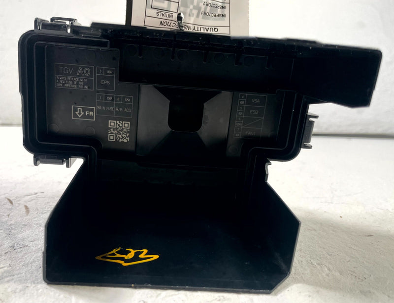 Load image into Gallery viewer, 2021-2023 ACURA TLX POSITIVE BATTERY TERMINAL MAIN FUSE LINK W/ COVER # 108977
