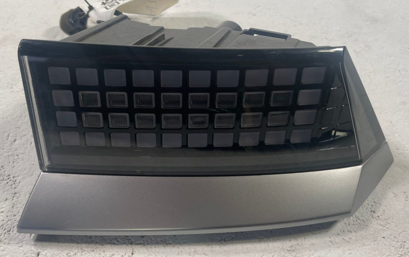 Load image into Gallery viewer, 25-26 HYUNDAI IONIQ 5 REAR RIGHT PASSENGER SIDE LED OUTER TAILLIGHT LAMP #112589
