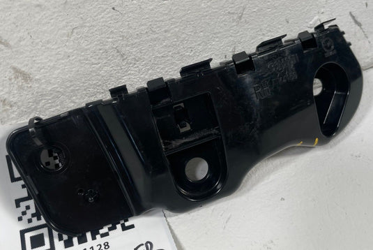 17-25 MAZDA CX-5 FRONT RIGHT SIDE BUMPER MOUNT SUPPORT RETAINER BRACKET