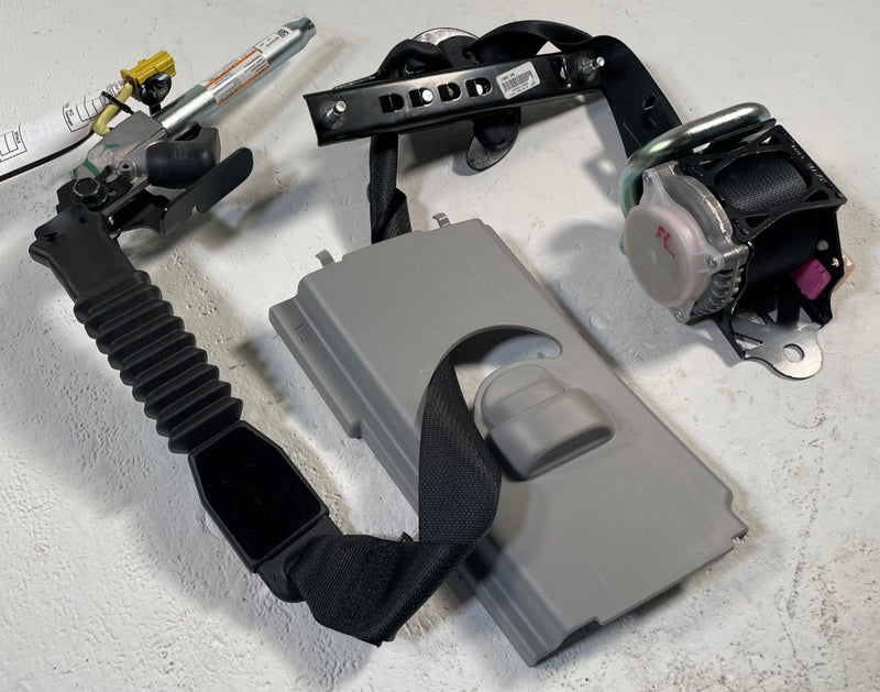 Load image into Gallery viewer, 2025-2026 ACURA ADX FRONT LEFT DRIVER SIDE SEAT BELT SEATBELT RETRACTOR # 113970
