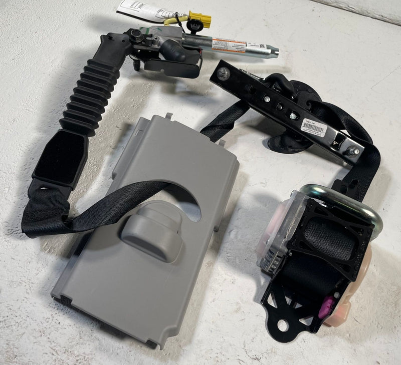 Load image into Gallery viewer, 2025-2026 ACURA ADX FRONT LEFT DRIVER SIDE SEAT BELT SEATBELT RETRACTOR # 113970
