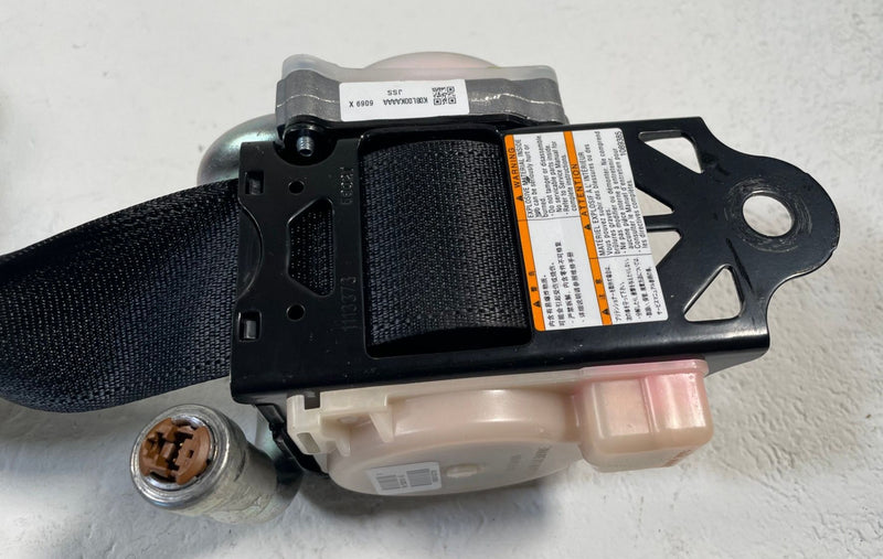 Load image into Gallery viewer, 2025-2026 ACURA ADX FRONT LEFT DRIVER SIDE SEAT BELT SEATBELT RETRACTOR # 113970
