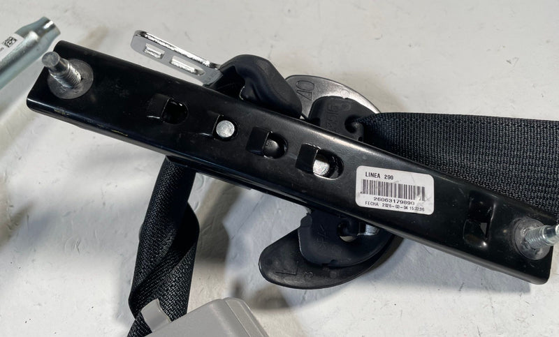 Load image into Gallery viewer, 2025-2026 ACURA ADX FRONT LEFT DRIVER SIDE SEAT BELT SEATBELT RETRACTOR # 113970
