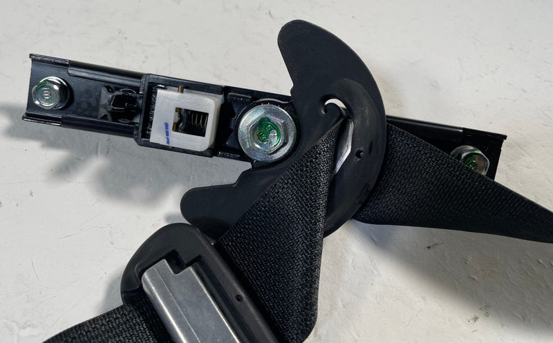 Load image into Gallery viewer, 2025-2026 ACURA ADX FRONT LEFT DRIVER SIDE SEAT BELT SEATBELT RETRACTOR # 113970
