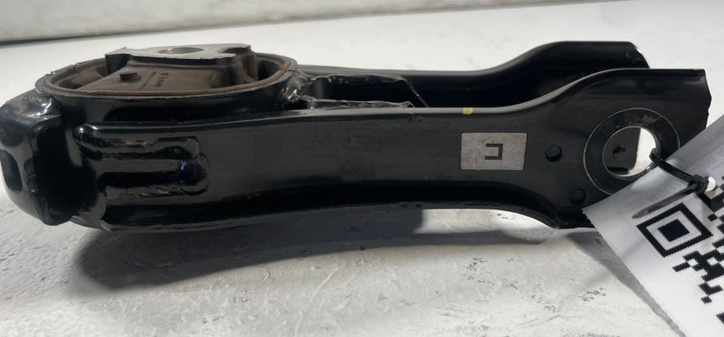 Load image into Gallery viewer, 19-25 MAZDA CX-5 REAR ENGINE MOTOR TORQUE ROD MOUNT STRUT BRACKET 2.5L # 111171
