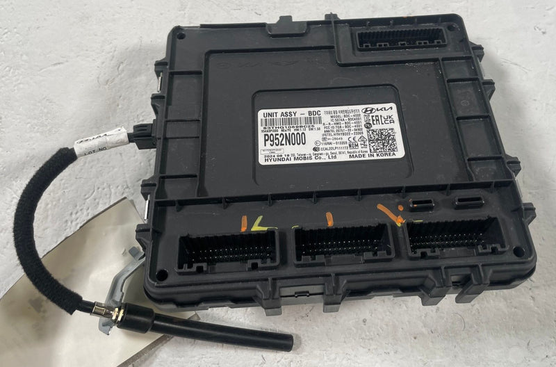Load image into Gallery viewer, 2025 - 2026 HYUNDAI IONIQ 5 BCM BODY CONTROL MODULE UNIT 954A0-PI000 # 112558
