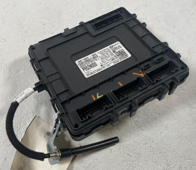 Load image into Gallery viewer, 2025 - 2026 HYUNDAI IONIQ 5 BCM BODY CONTROL MODULE UNIT 954A0-PI000 # 112558
