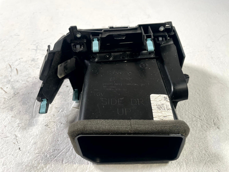 Load image into Gallery viewer, 2021-2023 ACURA TLX DASHBOARD LEFT OUTER A/C AIR VENT GRILLE TRIM # 108972
