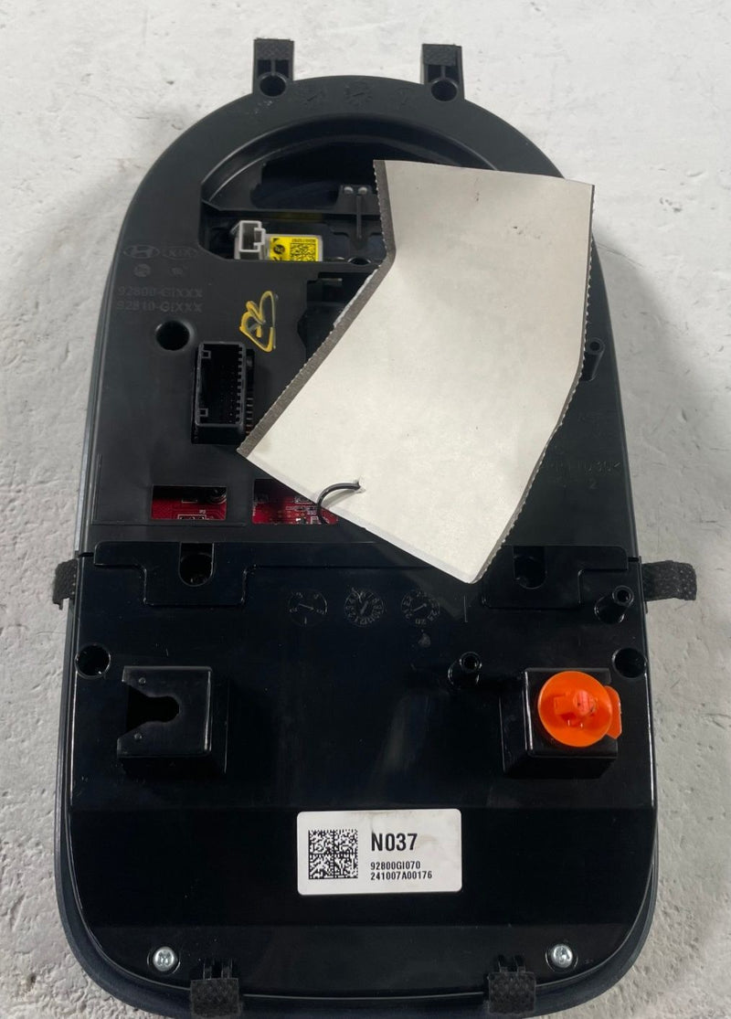 Load image into Gallery viewer, 2025-2026 HYUNDAI IONIQ 5 OVERHEAD ROOF CONSOLE DOME LIGHT LAMP SWITCH # 112542
