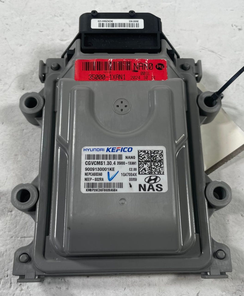 Load image into Gallery viewer, 2025-2026 HYUNDAI IONIQ 5 VEHICLE CHARGE MANAGEMENT SYSTEMS VCMS MODULE # 112565
