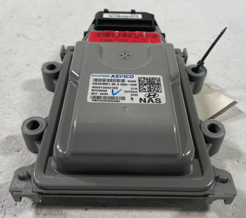 Load image into Gallery viewer, 2025-2026 HYUNDAI IONIQ 5 VEHICLE CHARGE MANAGEMENT SYSTEMS VCMS MODULE # 112565
