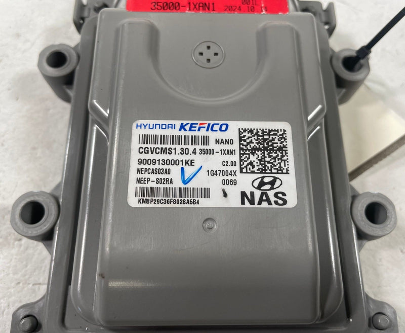 Load image into Gallery viewer, 2025-2026 HYUNDAI IONIQ 5 VEHICLE CHARGE MANAGEMENT SYSTEMS VCMS MODULE # 112565
