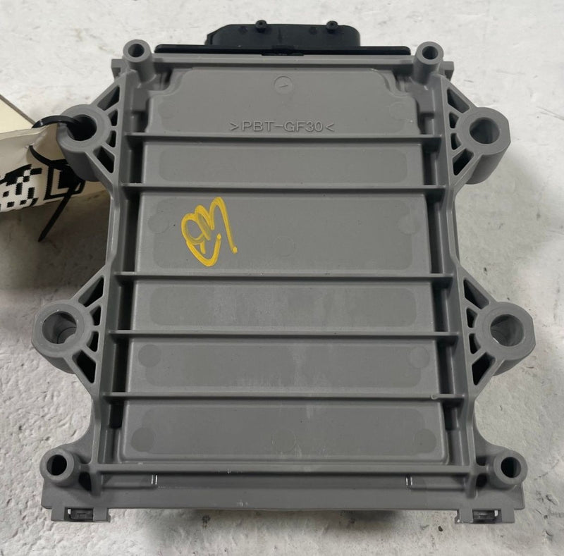 Load image into Gallery viewer, 2025-2026 HYUNDAI IONIQ 5 VEHICLE CHARGE MANAGEMENT SYSTEMS VCMS MODULE # 112565
