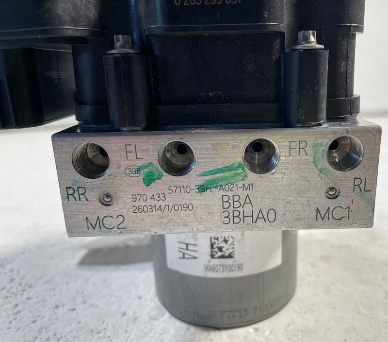 Load image into Gallery viewer, 2025 - 2026 ACURA ADX ANTI LOCK BRAKE PUMP CONTROL MODULE 57110-3BH-A02 # 113939
