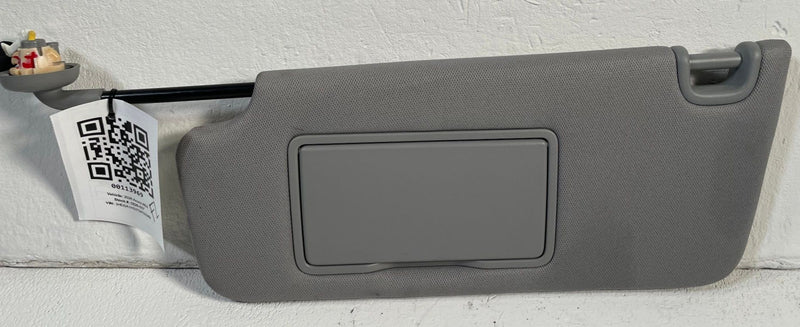 Load image into Gallery viewer, 2025-2026 ACURA ADX FRONT LEFT DRIVER SIDE SUN VISOR SUNVISOR GREY # 113969
