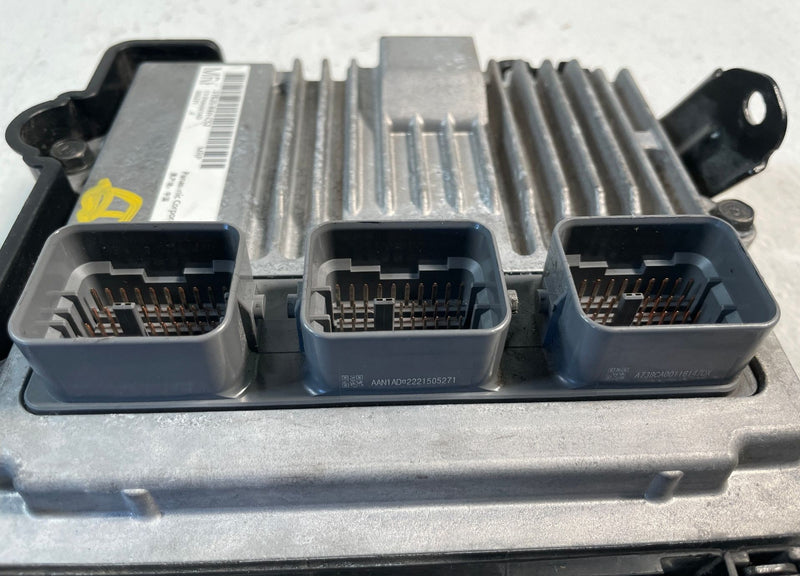 Load image into Gallery viewer, 2021 - 2022 ACURA ILX ECM ENGINE CONTROL COMPUTER MODULE W/ BRACKET # 107005
