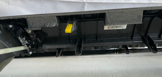 20-22 KIA TELLURIDE EX FRONT RIGHT CENTER DASHBOARD COVER W/ A/C GRILLE