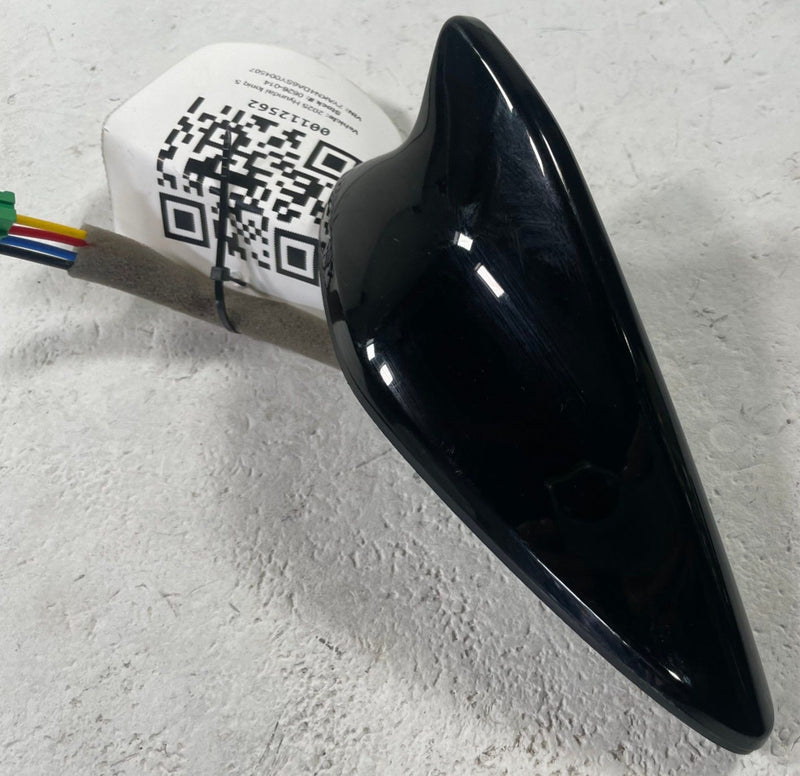 Load image into Gallery viewer, 2025 - 2026 HYUNDAI IONIQ 5 TOP ROOF SHARK FIN RADIO ANTENNA BLACK # 112562
