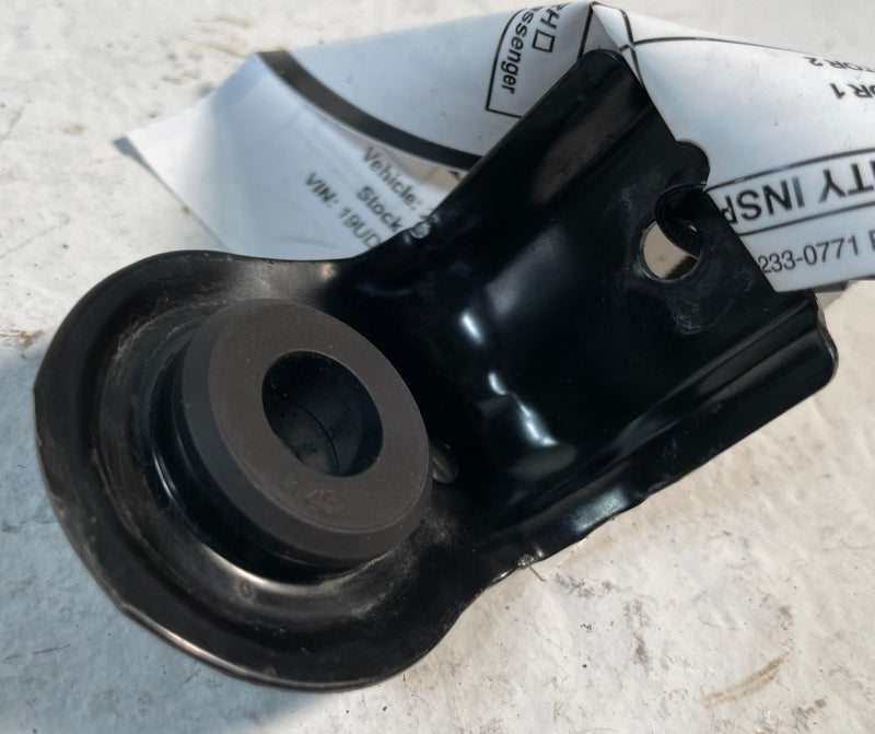 Load image into Gallery viewer, 2013-2022 ACURA ILX ENGINE RADIATOR LEFT OR RIGHT UPPER MOUNT BRACKET # 106987

