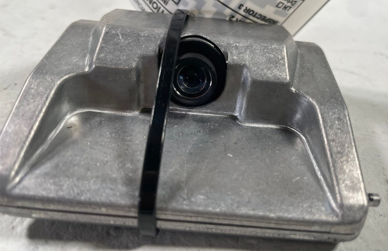 Load image into Gallery viewer, 2025-2026 HYUNDAI IONIQ 5 WINDSHIELD LANE ASSIST DEPARTURE CAMERA MODULE #112597
