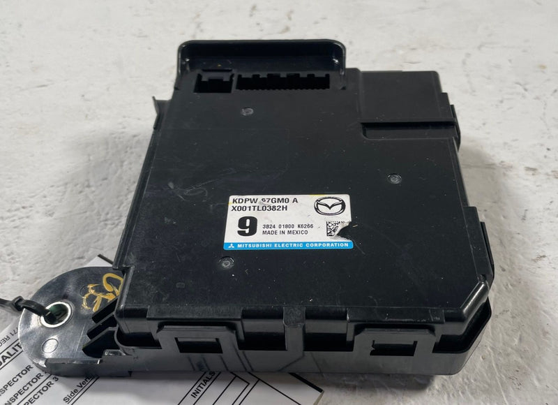 Load image into Gallery viewer, 2022-2024 MAZDA CX-5 GATEWAY COMPUTER CONTROL MODULE UNIT KDPW67GM0A # 111133
