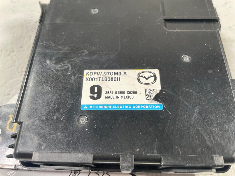 Load image into Gallery viewer, 2022-2024 MAZDA CX-5 GATEWAY COMPUTER CONTROL MODULE UNIT KDPW67GM0A # 111133
