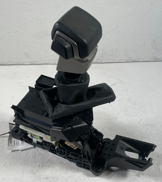 2022 - 2025 TOYOTA TUNDRA SEQUOIA AUTOMATIC GEAR SHIFTER ASSEMBLY 3.4L